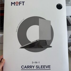 MOFT 3-in-1 Carry Sleeve - Night Black - Send Offers